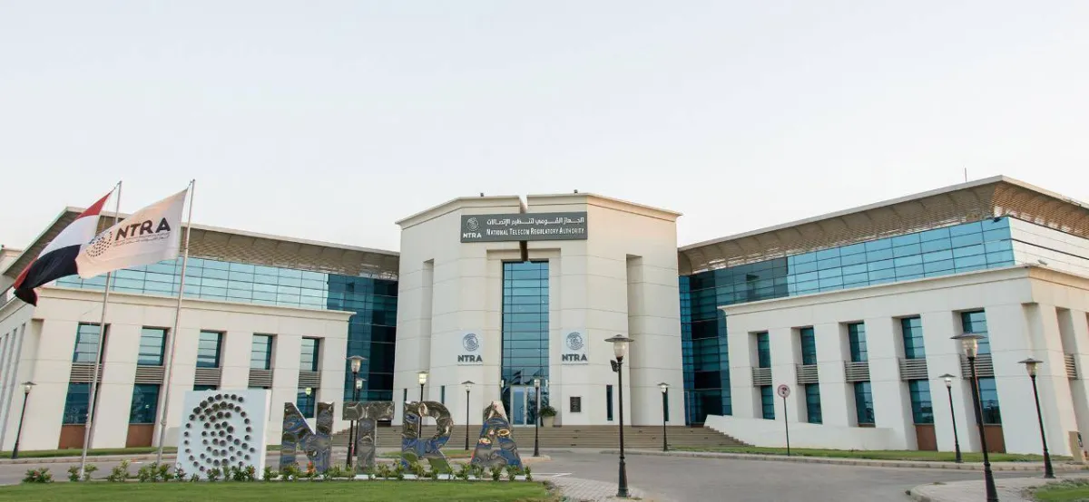 مخاوف من زيادة أسعار الاتصالات في مصر بعد ارتفاع البنزين رغم النفي الرسمي