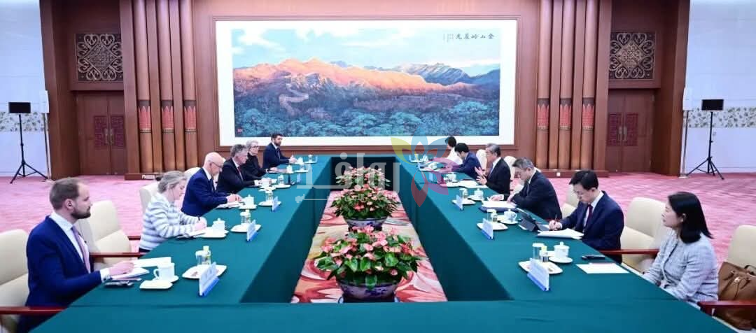 وزير الخارجية الصيني يحذر من استمرار ازمة إيران واوكرانيا