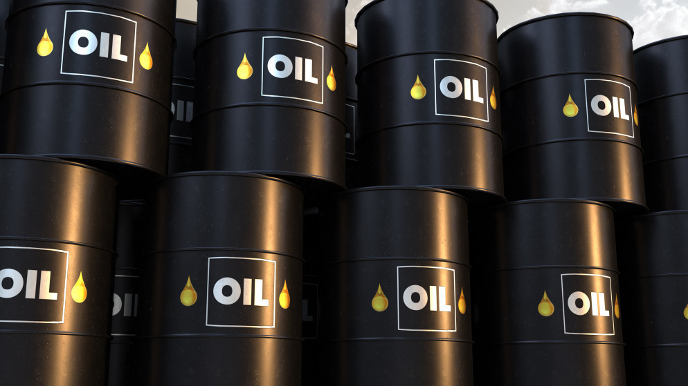 تراجع أسعار النفط عالميا بعد أنباء عن محادثات أميركية إيرانية