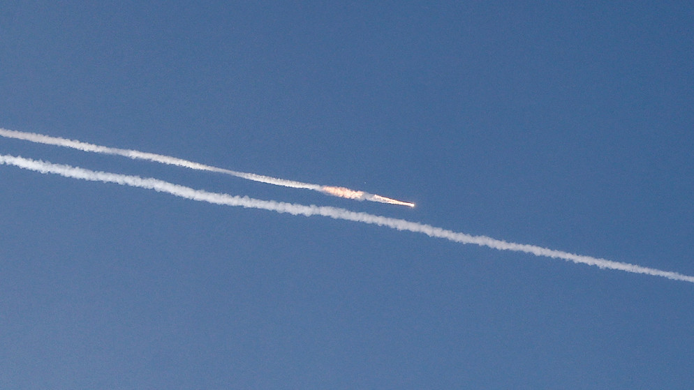 الجيش الاسرائيلي يتصدى لصواريخ اطلقت من ايران وسط تصعيد اقليمي