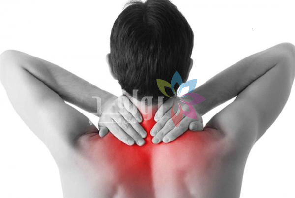 ألم الرقبة وتنميل الأصابع .. إشارات تحذيرية قد تكشف مشكلة خطيرة في الأعصاب