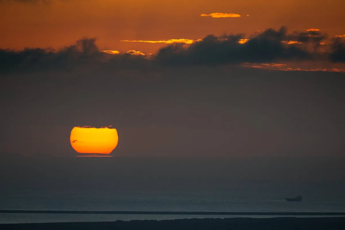 قفزة قوية في اسواق الامارات بدعم هدنة الطاقة