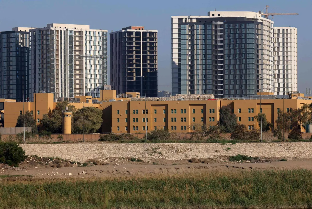 العراق يستدعي القائم بالاعمال الاميركي والسفير الايراني احتجاجا