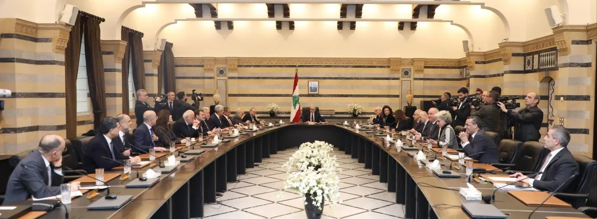 لبنان يتجنب قرار طرد السفير الايراني وسط مقاطعة الثنائي الشيعي