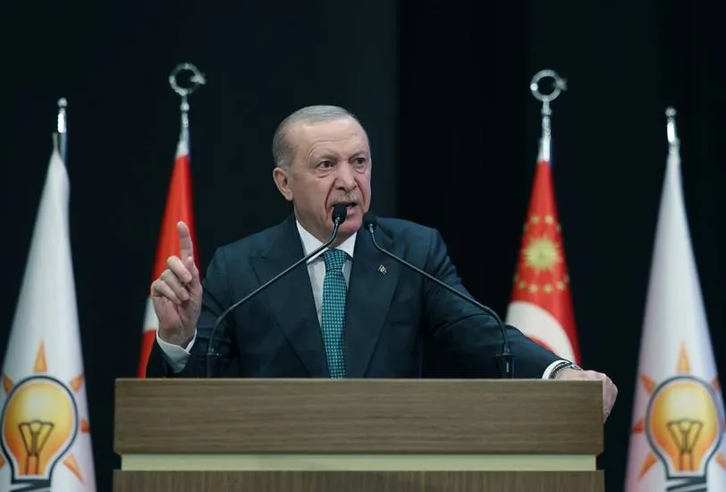 تركيا تدعو للحوار والدبلوماسية وتؤكد التزامها بالسلام الإقليمي