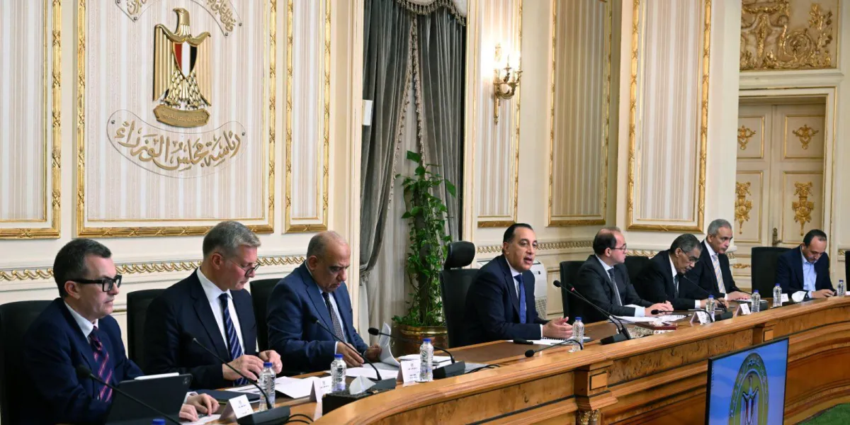 مصر تبطئ مشاريع حكومية لمواجهة تداعيات حرب إيران