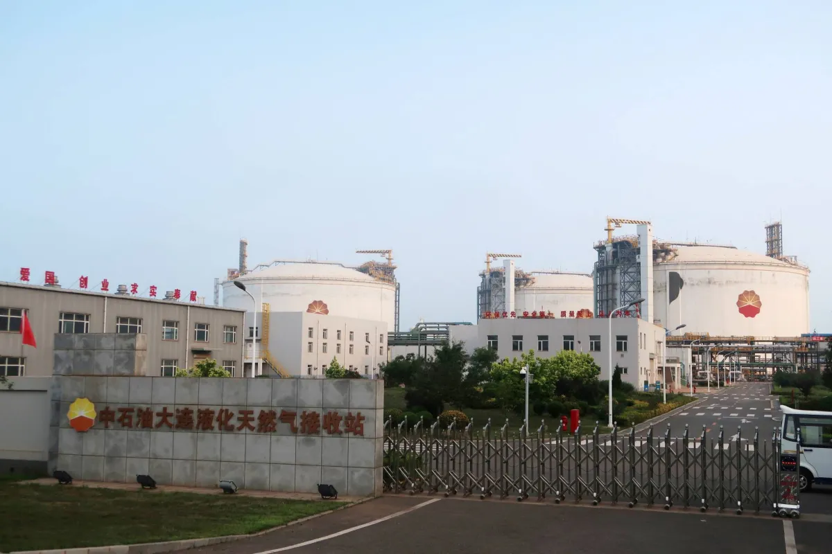 الحرب الايرانية تزلزل سوق الغاز الطبيعي المسال العالمي وتضعف الطلب الاسيوي