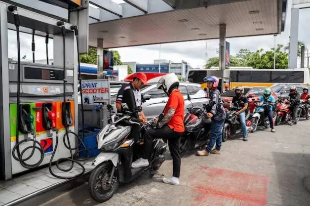 الفلبين تحذر من صدمة تضخم وتباطؤ اقتصادي مع ارتفاع أسعار النفط