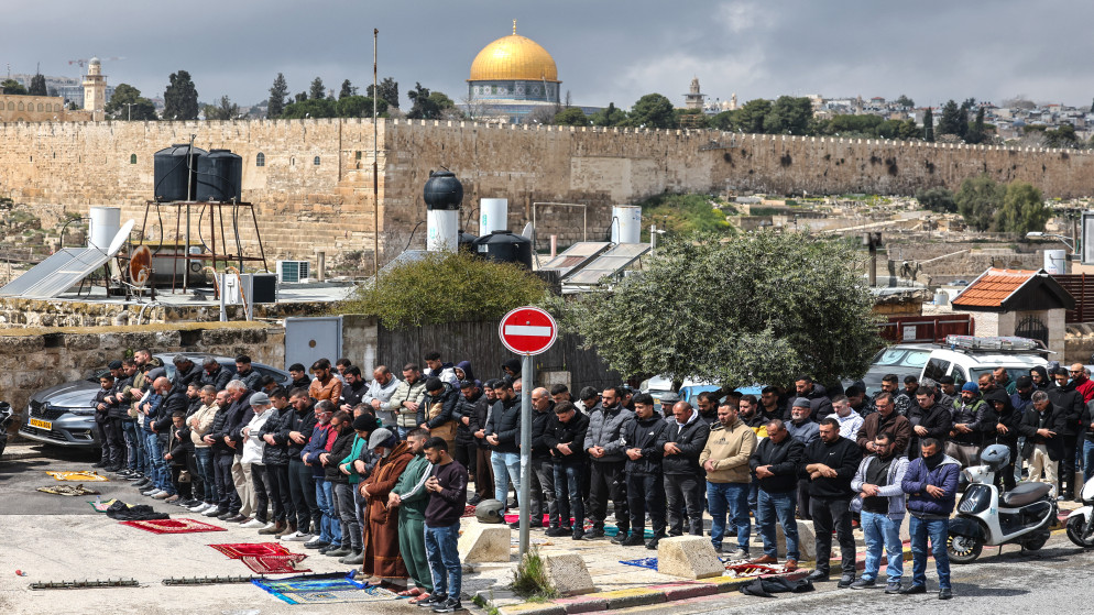 الاحتلال يغلق الاقصى وسط دعوات لاقتحامه في عيد الفصح