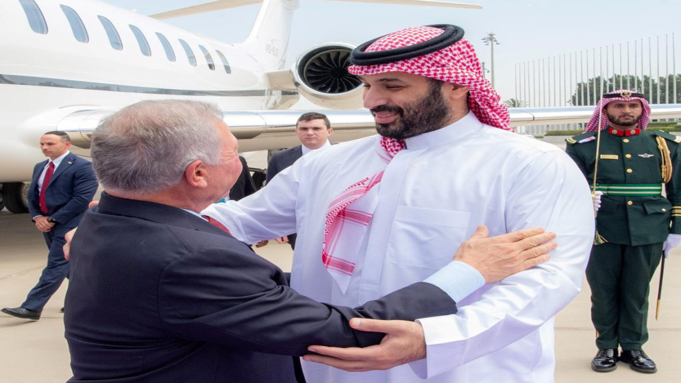 ولي العهد السعودي يستقبل الملك عبدالله الثاني في جدة