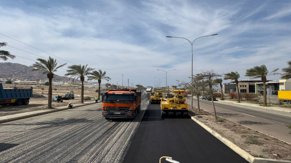 الأشغال تطلق مشروع صيانة شامل لمدخل العقبة بتكلفة 90 الف دينار