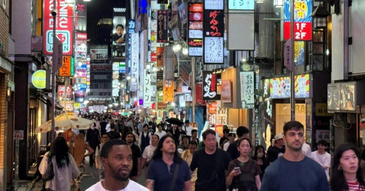 بنك اليابان يحذر من ضغوط تضخمية متزايدة بسبب ارتفاع الأسعار وضعف الين