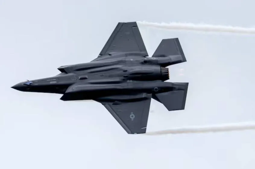 تحذير ايراني لبلغاريا بشأن استخدام امريكا لمطاراتها