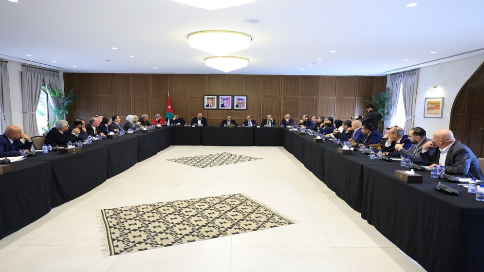 حسان يؤكد المضي قدما بتحديث الادارة المحلية في حوارات مكثفة