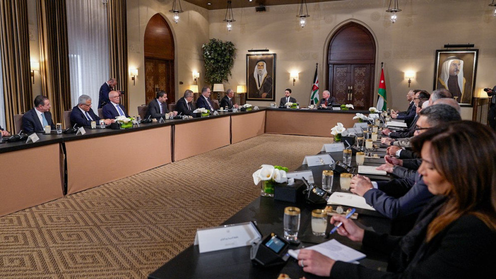 الملك عبدﷲ يتسلم توصيات تطوير الجهاز القضائي