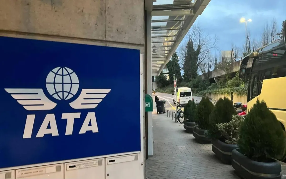 اياتا: الحرب بالشرق الاوسط ترفع تكاليف الوقود وتؤثر على حركة الطيران