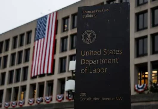 تراجع طلبات إعانة البطالة الأمريكية رغم مخاوف الحرب