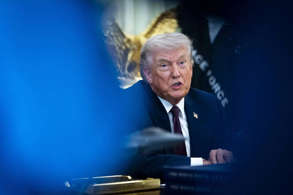 ترامب يهدد إيران بضربات موجعة ردا على إغلاق مضيق هرمز