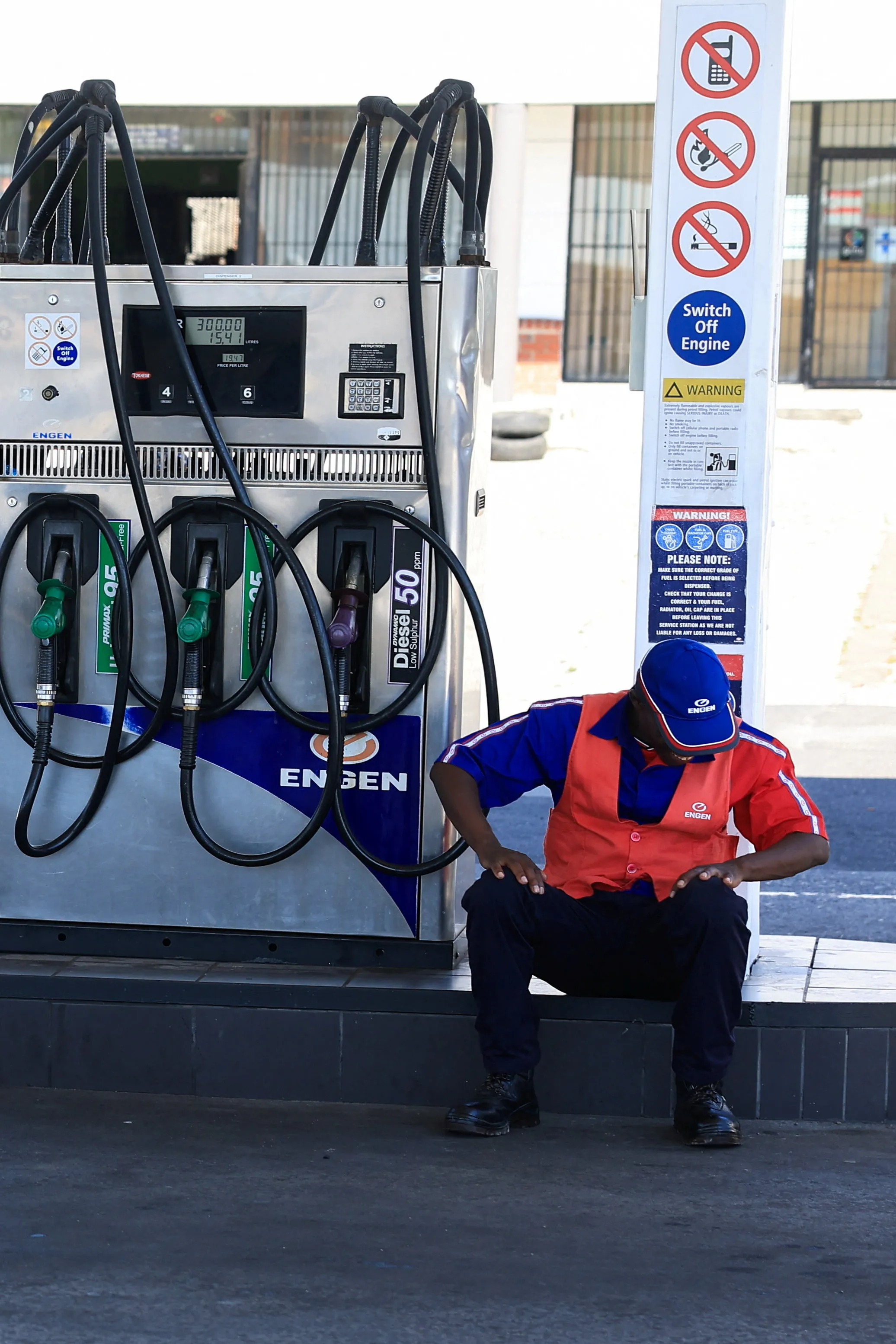 تداعيات الحرب العالمية: أفريقيا بين ضغوط ارتفاع أسعار النفط وفرص استراتيجية