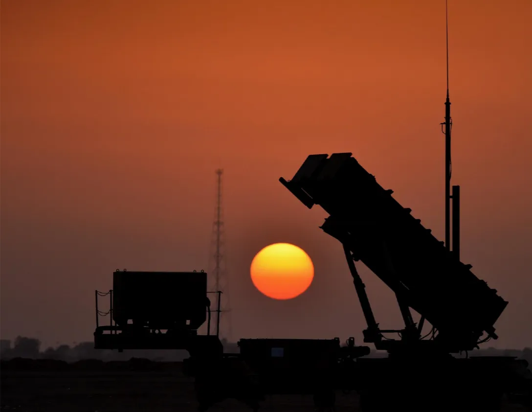 الدفاع السعودية تعلن اعتراض وتدمير طائرتين مسيرتين