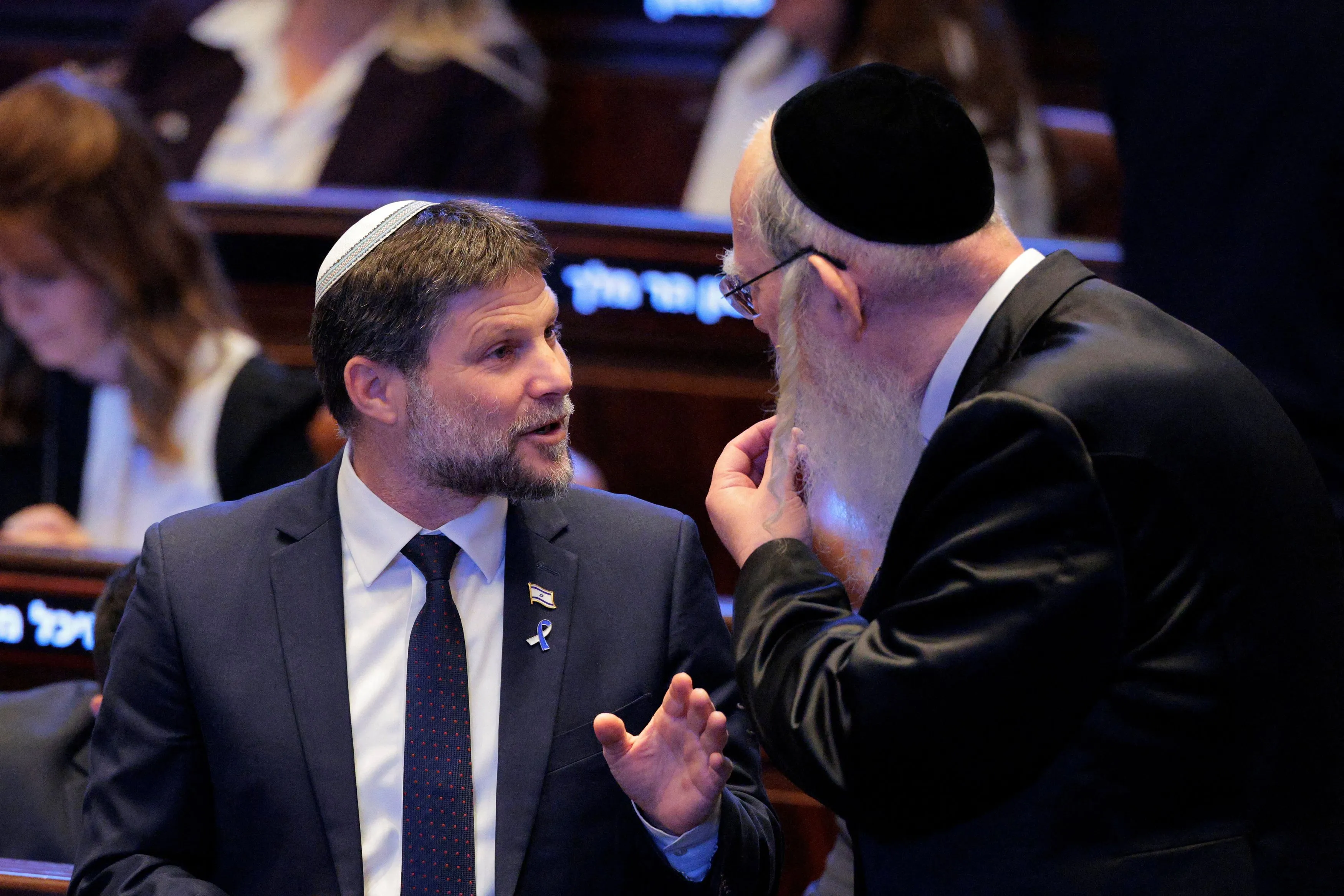 اتهامات بالتلاعب في موازنة اسرائيل 2026 وإخفاء الأموال