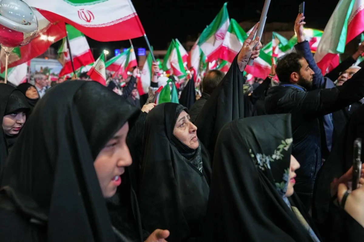 طهران تلوح بـ رد مدمر حال استهداف مواقع مدنية