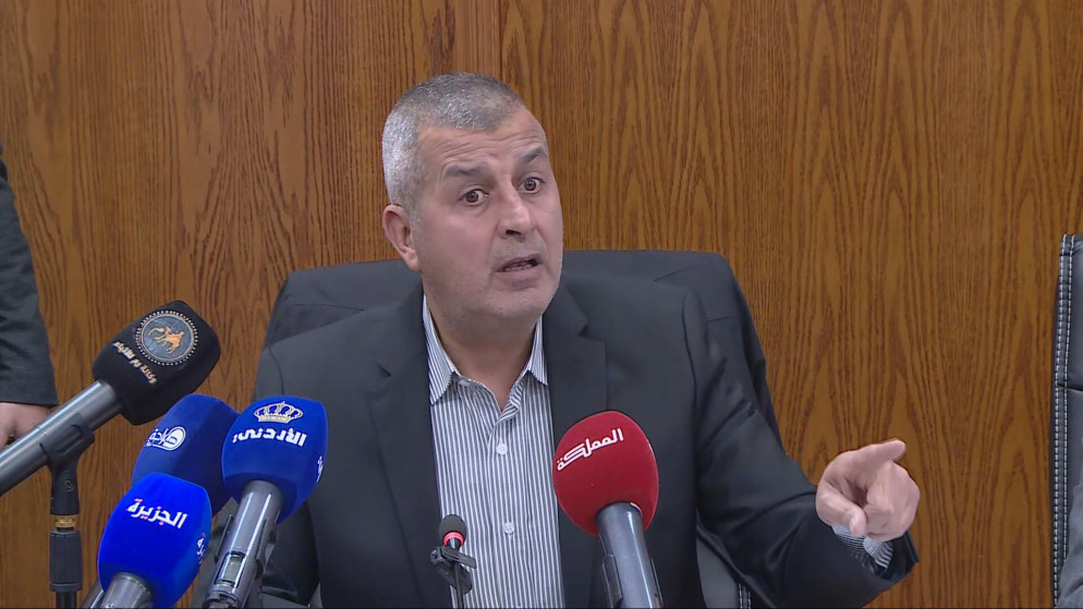 الخرابشة يؤكد: لا رفع لاسعار الكهرباء ومراقبة مستمرة للاسواق العالمية