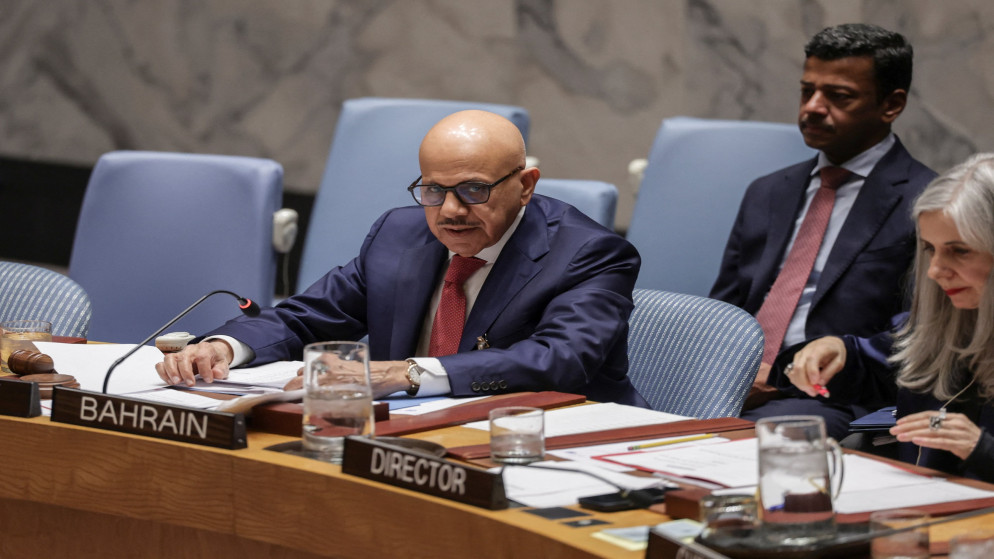 البحرين: تحذيرات من كارثة إنسانية حال اغلاق مضيق هرمز