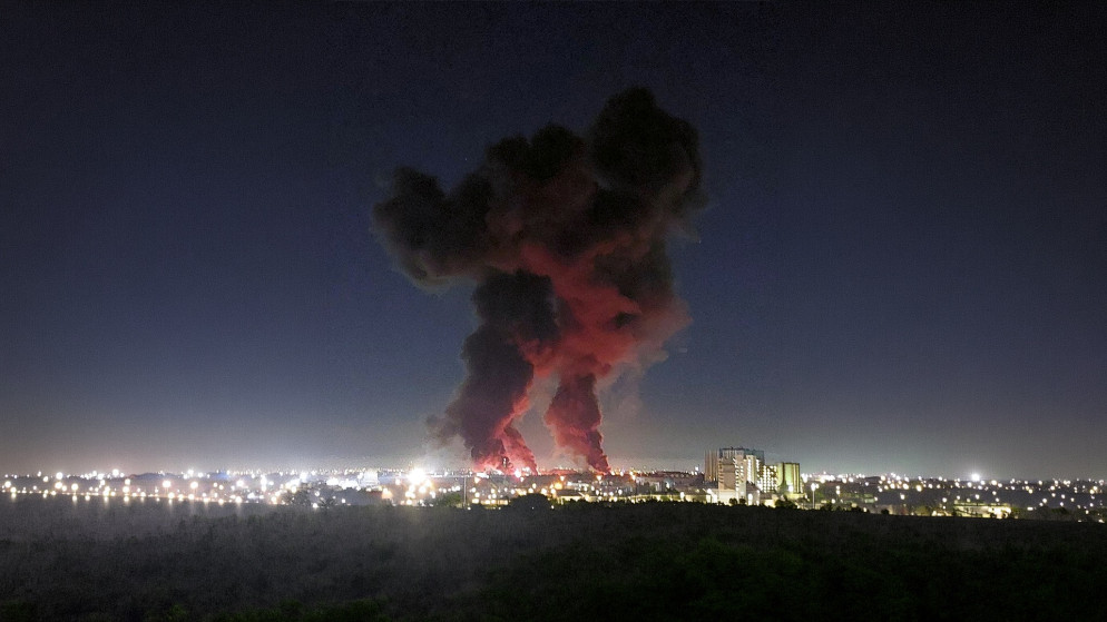 تصعيد خطير: الجيش الاسرائيلي يشن ضربات جوية مكثفة على اهداف في ايران