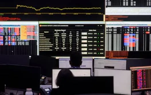 الأسهم الهندية تتراجع بفعل التدفقات الأجنبية وتوترات الحرب