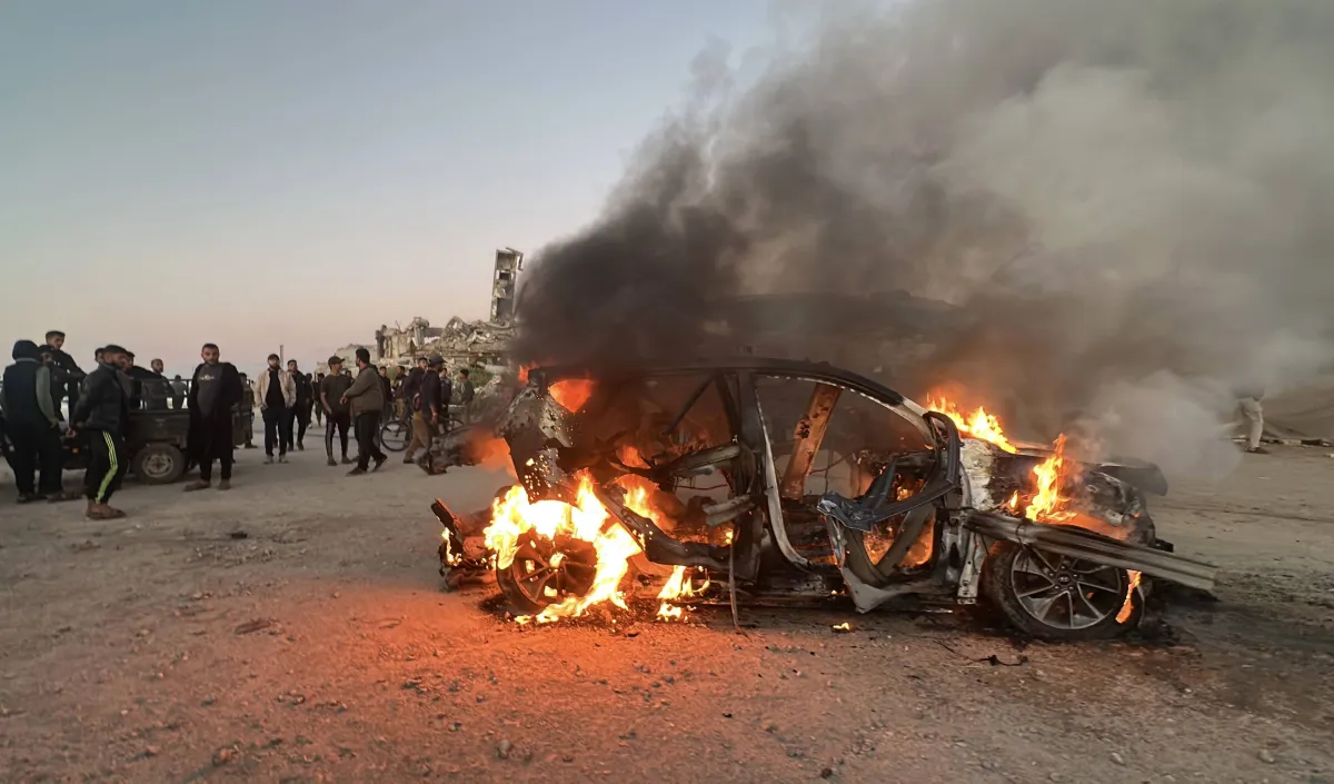 غزة تودع صحافيا و3 اخرين في قصف اسرائيلي