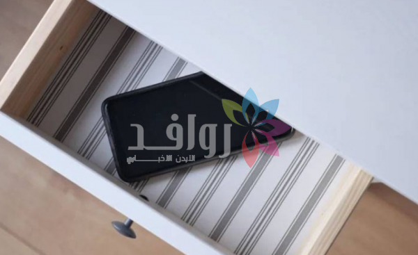 هاتفك القديم في الدرج .. قنبلة صامتة بين يديك