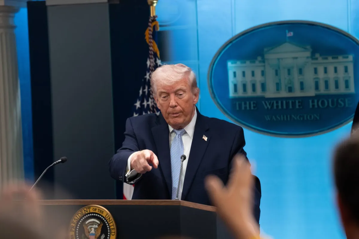 ترامب يعرب عن تفاؤله باتفاق سلام مع ايران بعد وقف اطلاق النار