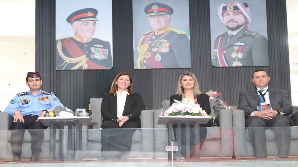 السعيد تفتتح بطولة المملكة للكيك بوكسينج النسائية بطاقم تحكيم كامل