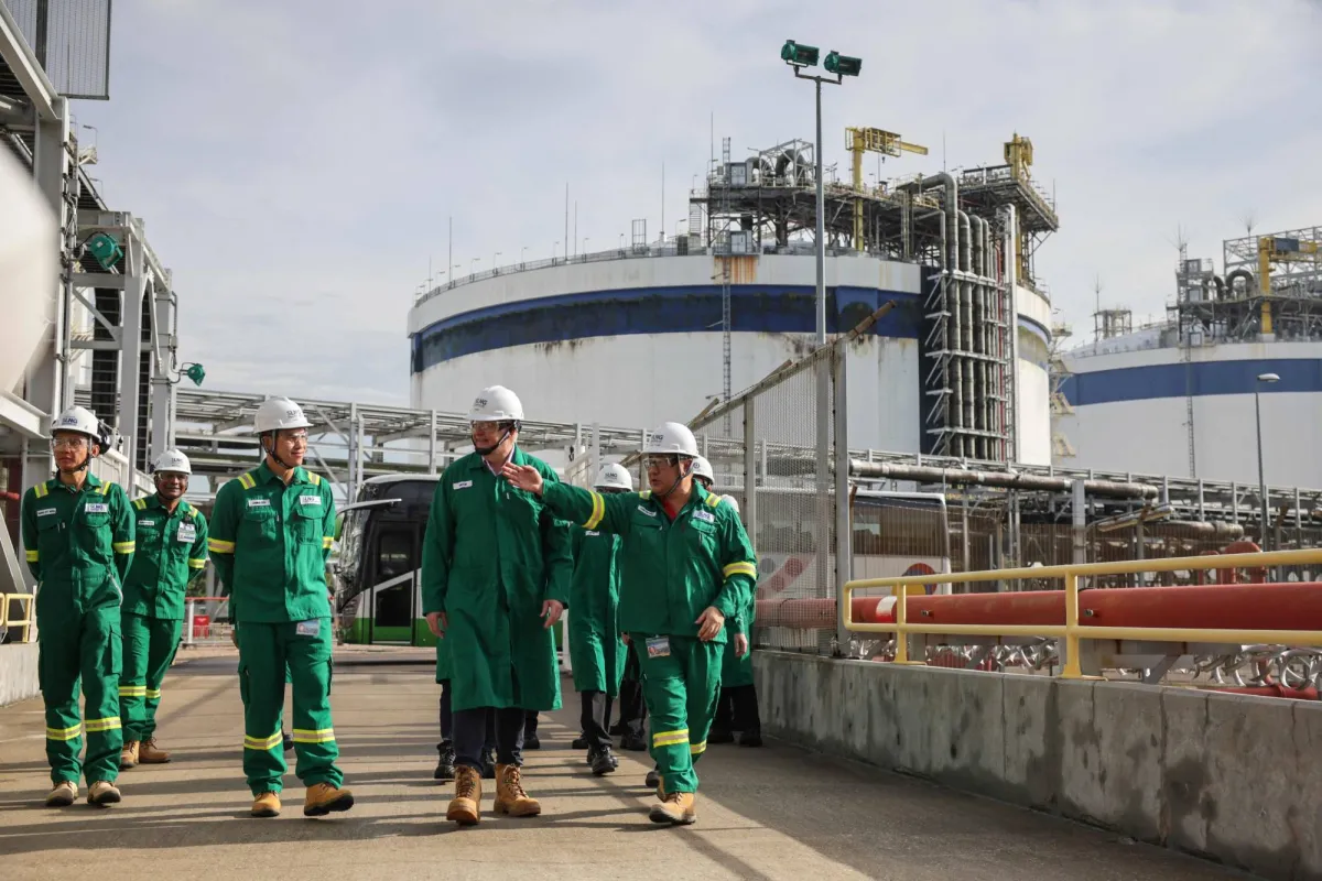 تداعيات الحرب تثير قلق اسيان وتدفع آسيا للبحث عن بدائل لامدادات الغاز