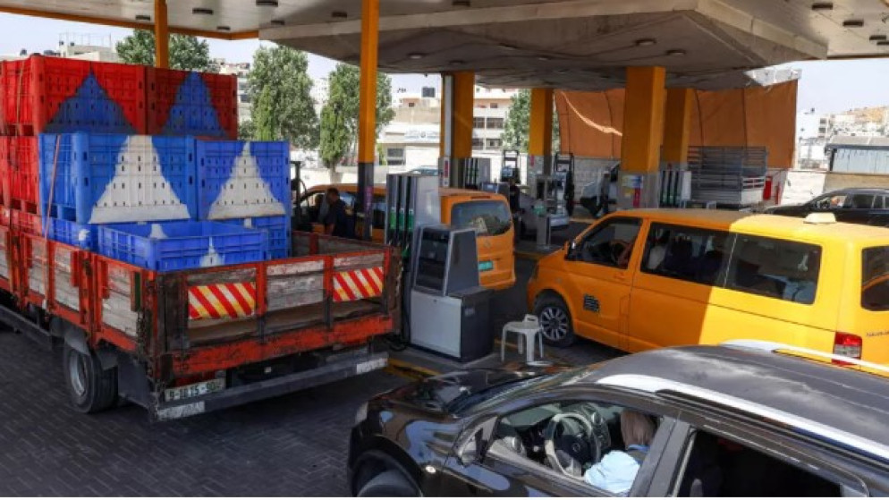 وزير الاقتصاد الفلسطيني يكشف ارتفاع اسعار السولار وتأثير الحرب