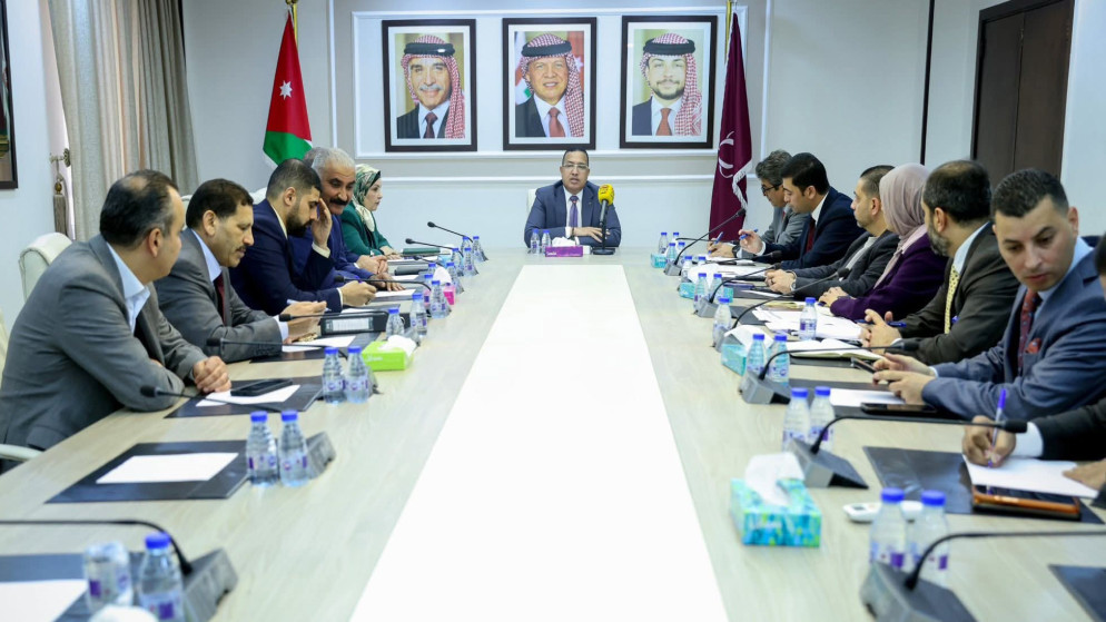 الادارية النيابية تبحث اوضاع موظفي وزارة الشباب وتحديات الاندية الرياضية