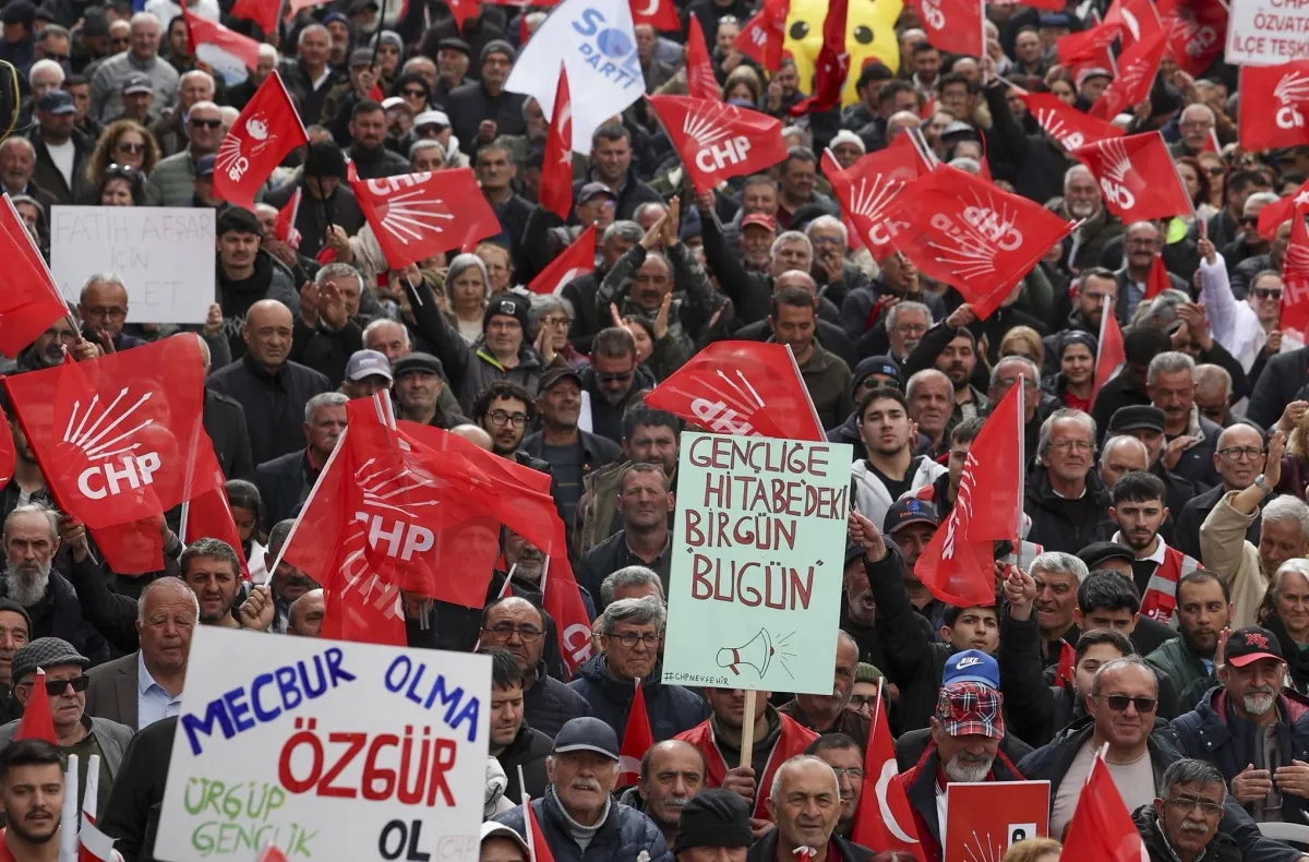 أوزيل يثير جدلا حول انتخابات مبكرة في تركيا وإردوغان يرفض