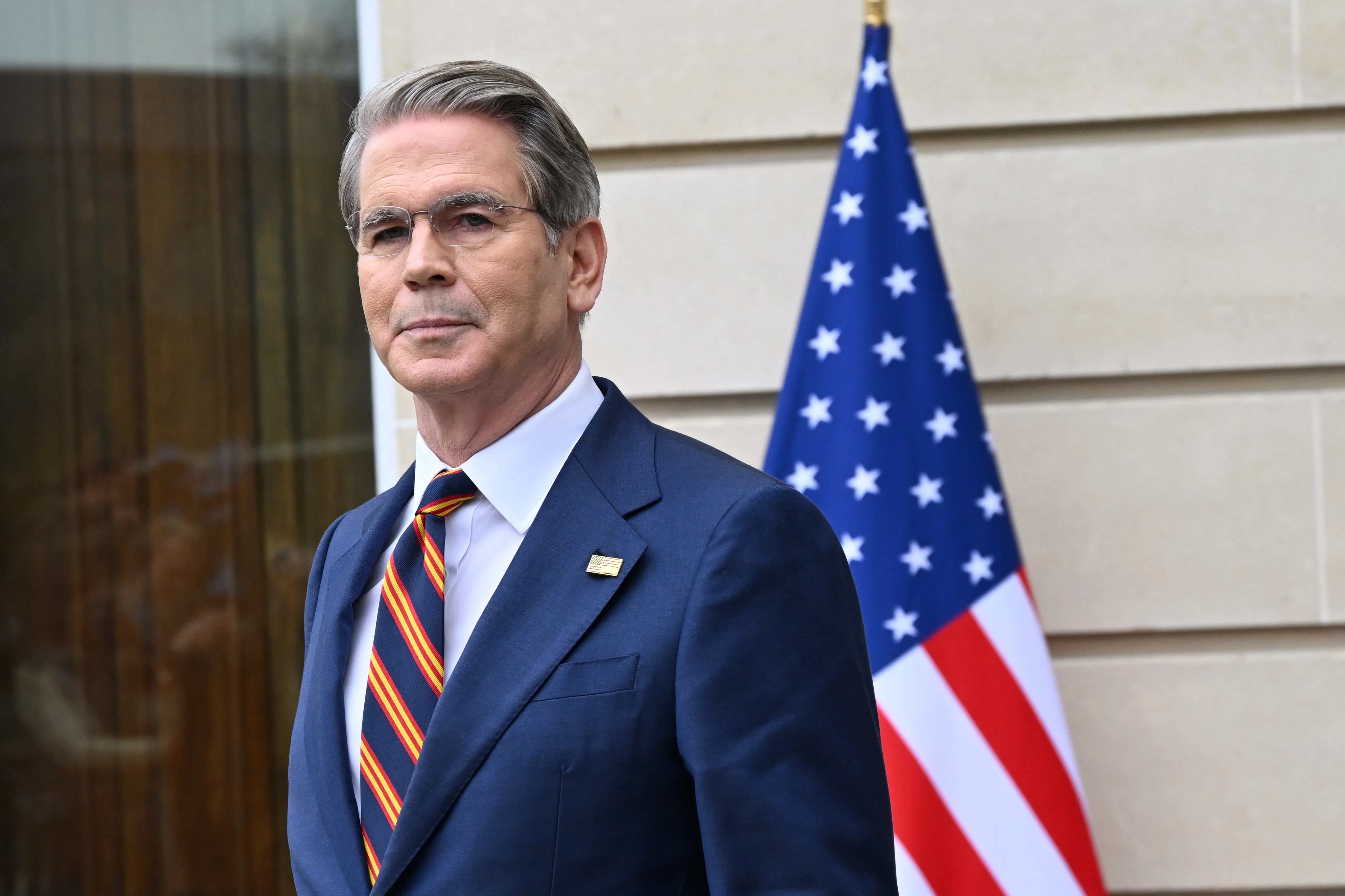 تحذير امريكي عاجل من مخاطر الذكاء الاصطناعي على البنوك