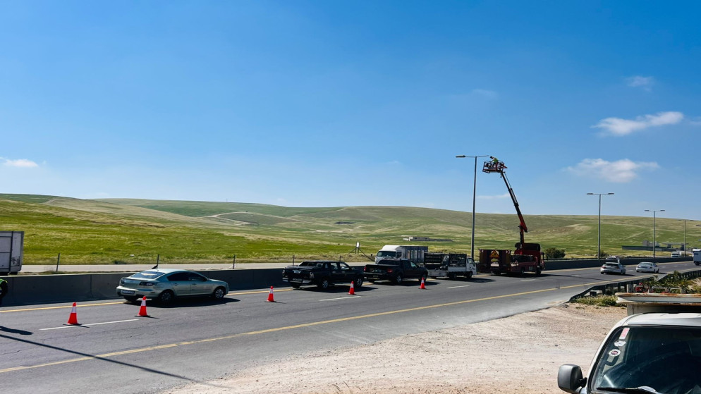 مشروع جديد ينير ممر عمان التنموي بالطاقة الشمسية