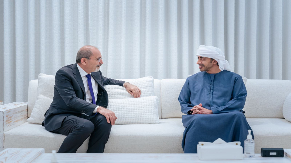 الصفدي يبحث العلاقات الثنائية مع نظيره الاماراتي في ابو ظبي