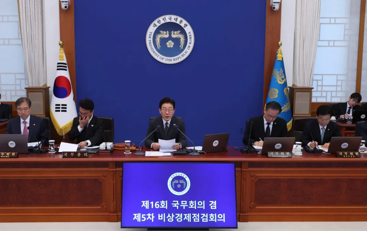 كوريا الجنوبية قلق من تصاعد التوترات بمضيق هرمز وتأثيرها على الاقتصاد العالمي