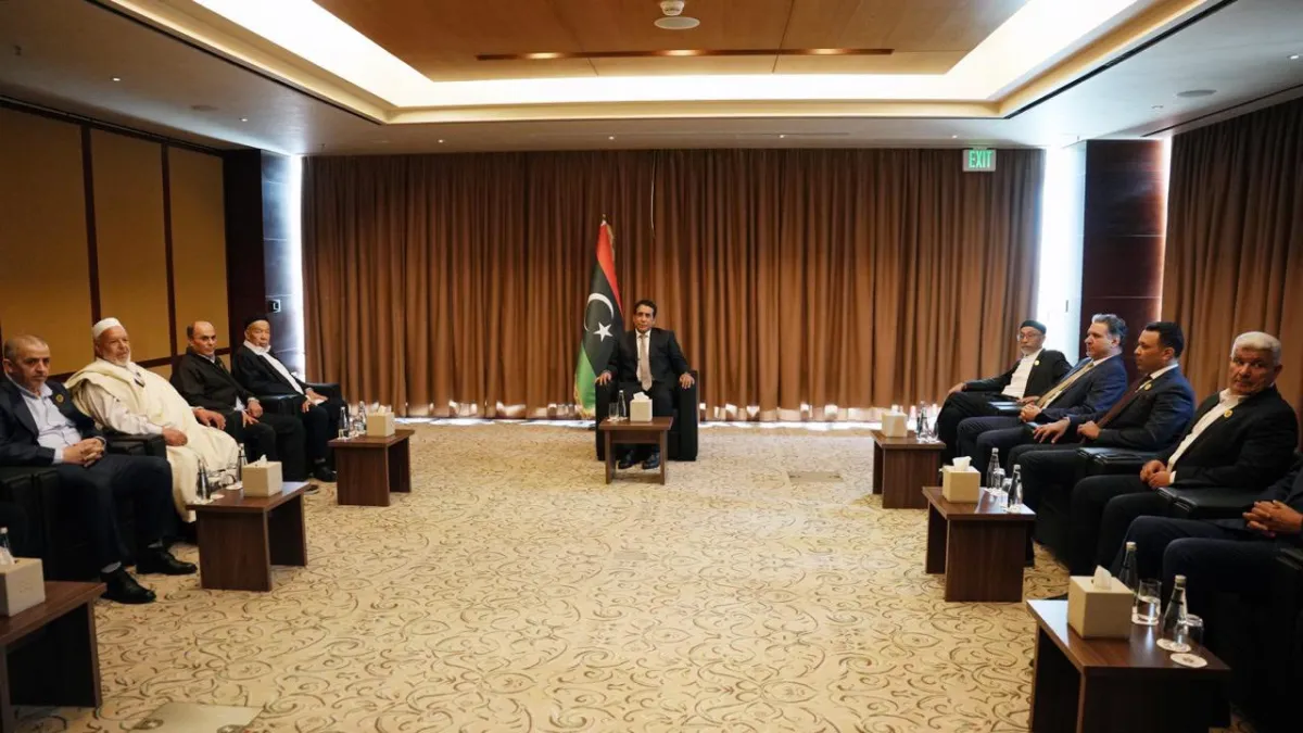 المنفي يوسع لقاءاته مع أطياف ليبية تحسبا لاقصائه سياسيا