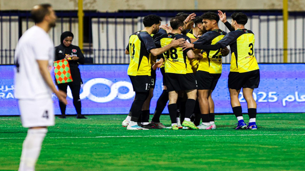 الحسين يكتسح الرمثا بثلاثية في دوري المحترفين الاردني