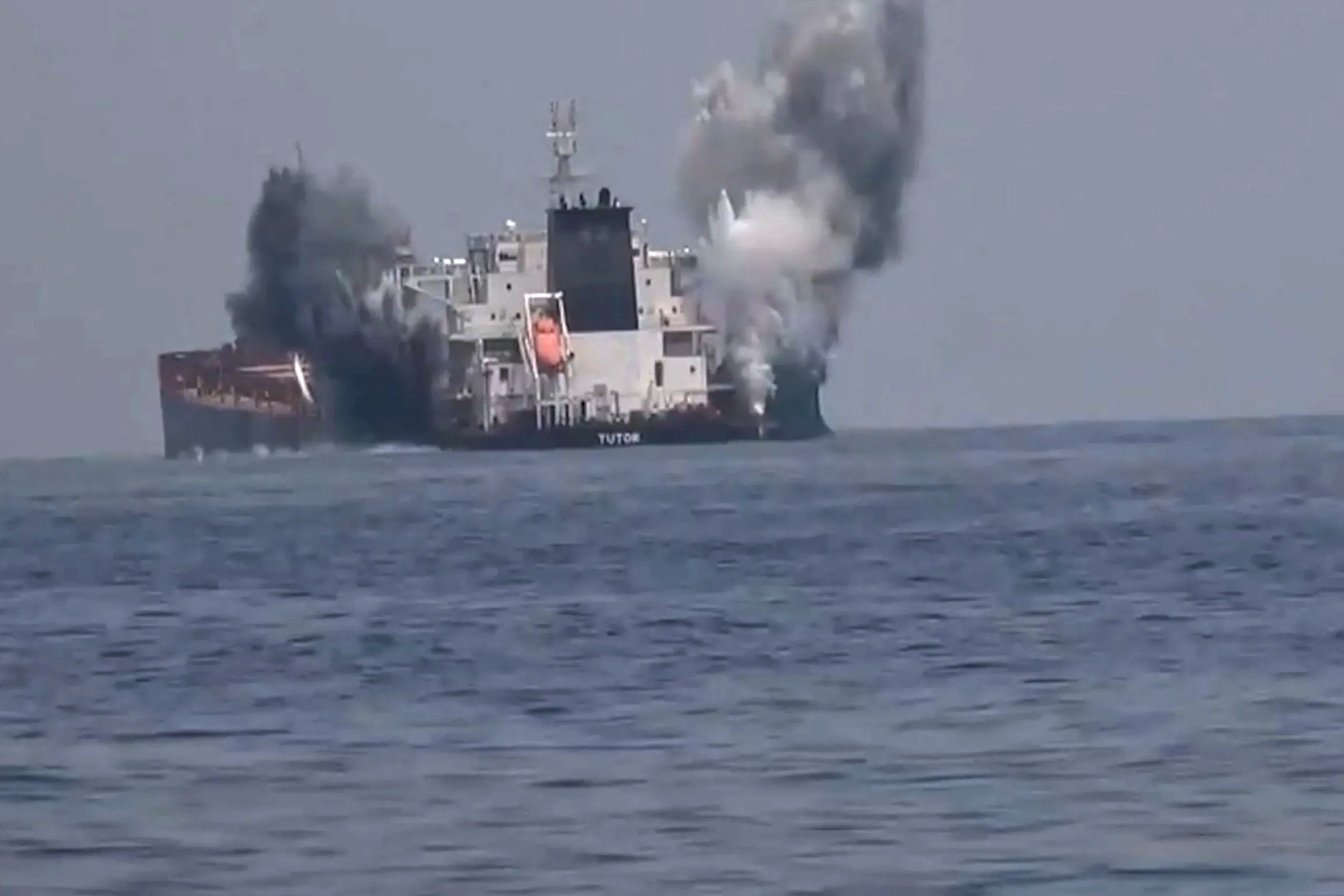 تهديد باغلاق باب المندب يشعل ازمة اقتصادية عالمية