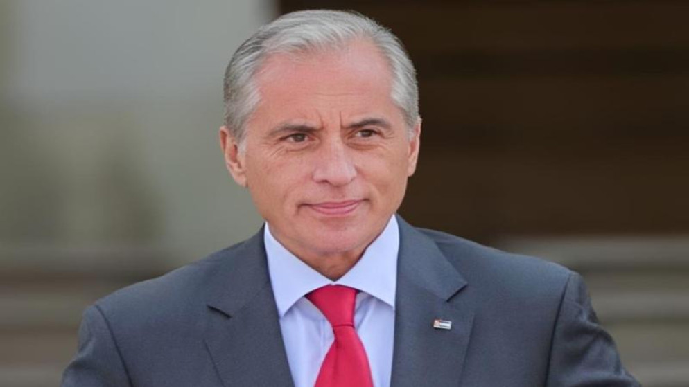 رئيس الوزراء: الاردن يحتفل بعلمنا رمزا للسيادة والمجد