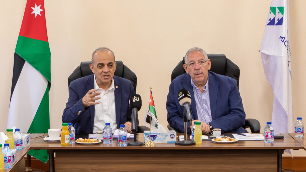 وزير السياحة يبحث مع قطاع العقبة خطط تنشيط السياحة