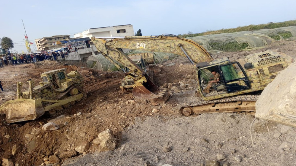 الجيش اللبناني يعيد فتح جسر القاسمية بعد قصف اسرائيلي