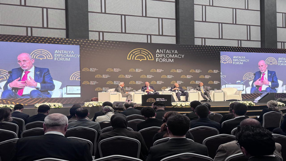 الصفدي: الاردن يدعم امن الخليج ومواجهة التدخلات في شؤون المنطقة