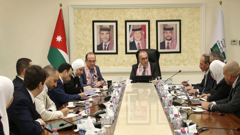 الأردن يسرع التحول الرقمي ويطور الدفع الالكتروني بوزارة الاشغال